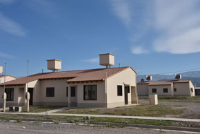 Entrega de viviendas en Localidad de Atocha