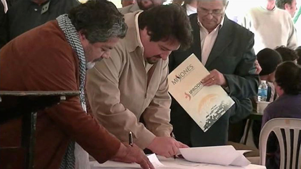 Firma de convenio en la Provincia de Misiones